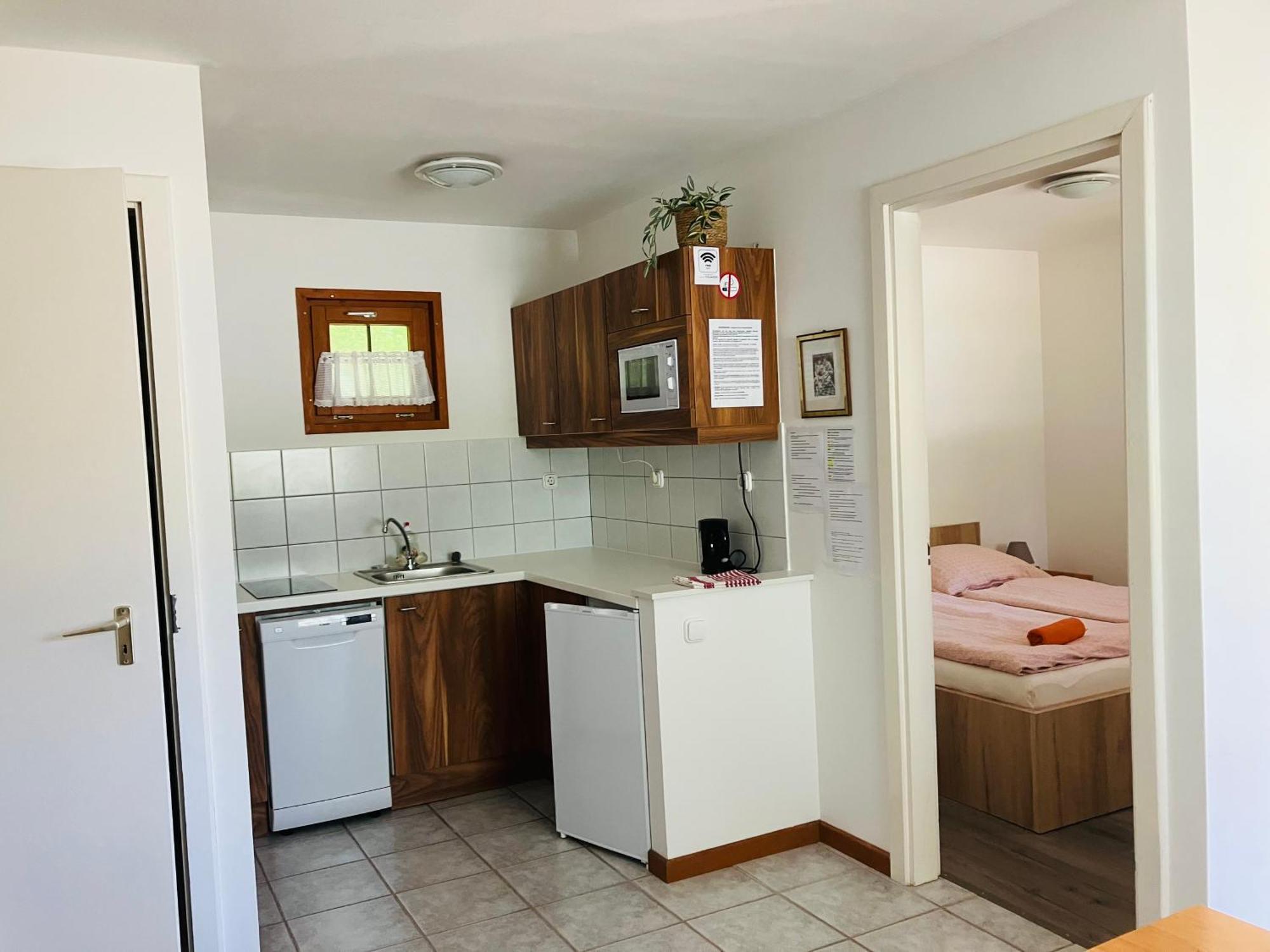 Polzer Camping Buekfuerdo Luaran gambar